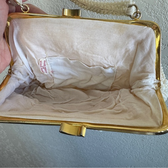 Elegant White Beaded Handbag - Picture 6 of 6